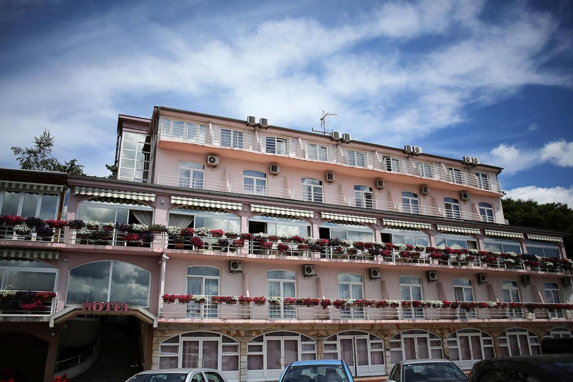 Hotel Senad Od Bosne Prokosovici Dış mekan fotoğraf