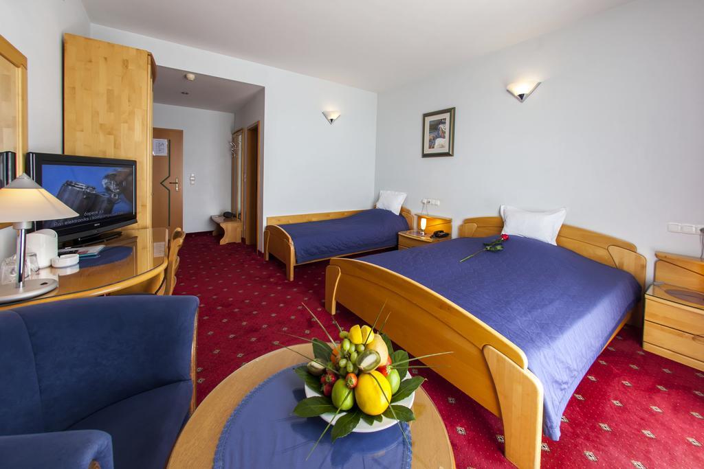 Hotel Senad Od Bosne Prokosovici Dış mekan fotoğraf